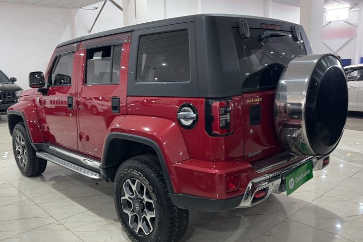 Used Beijing Auto BJ40 2018 PLUS 2.3T Automatic Four-Wheel Drive Flagship Version China V Emission Standard
