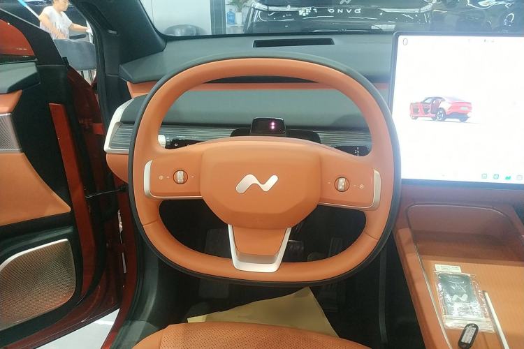 Used ONVO L60 2024 60 kWh Rear-Drive Version
