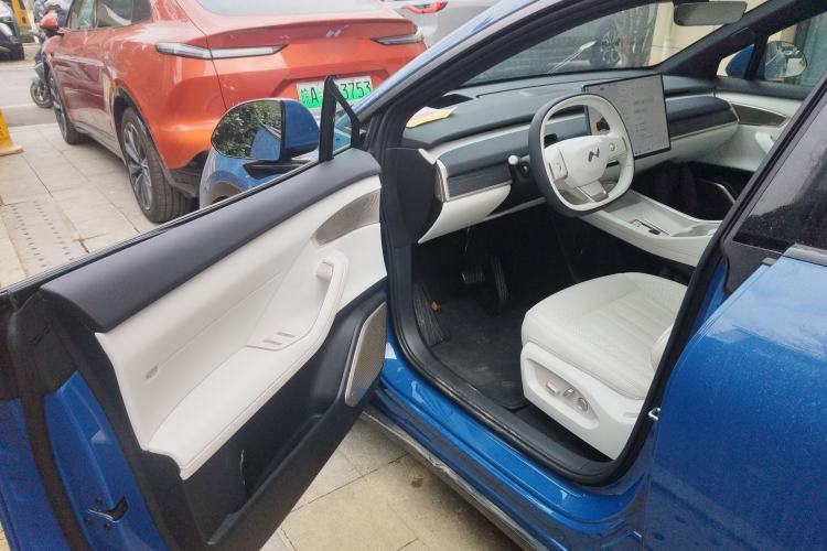 Used ONVO L60 2024 60 kWh Rear-Drive Version