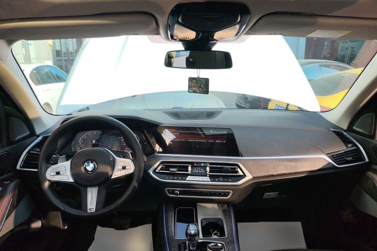 Used BMW X5 2022 Restyled xDrive 30Li Luxury Version M Sport Package