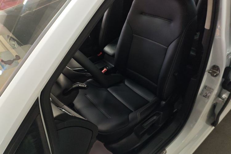 Used Volkswagen Golf 2017 230TSI Automatic Comfort Edition – Celebrating Milestone of One Million Units