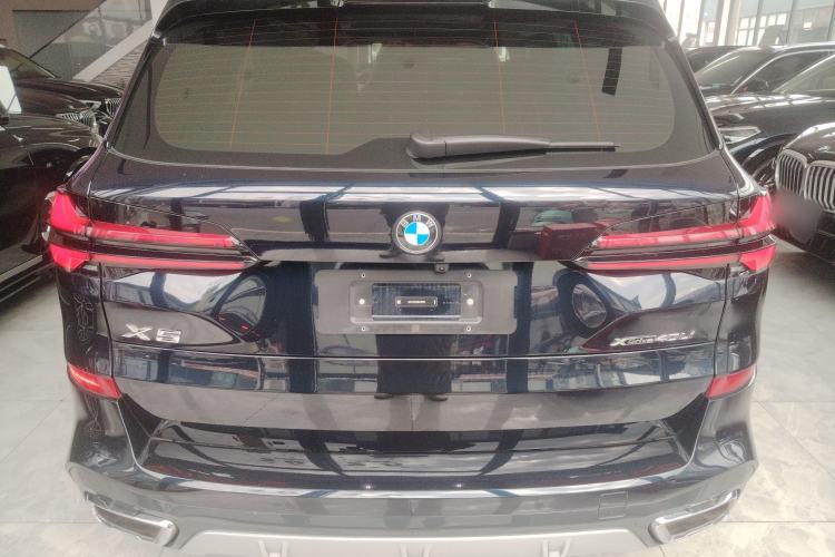 Used BMW X5 2023 xDrive 40Li M Sport Package