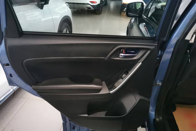 Used Subaru Forester 2018 2.0i Luxury Navigation Edition
