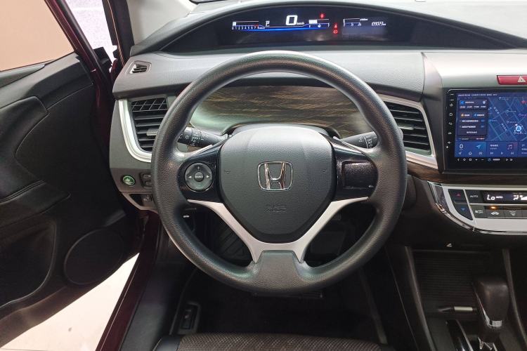 Used Honda Jade 2017 1.8L automatic Comfort version 5 seats
