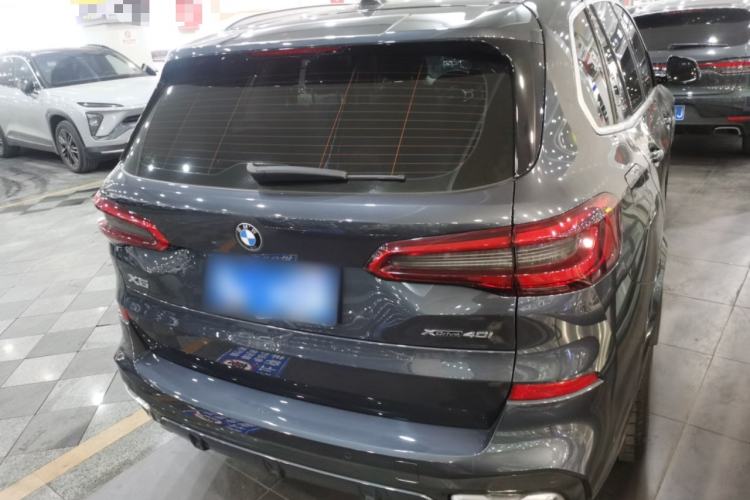 Used BMW X5 2019 xDrive40i Luxury Model with M Sport Package
