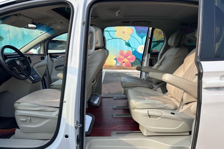 Used Buick GL8 2018 ES 28T Comfort Model China VI Standard