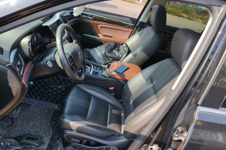 Used GAC Trumpchi GS8 2017 320T Two-Wheel Drive Luxury Smart Connectivity Version (7 Seats)