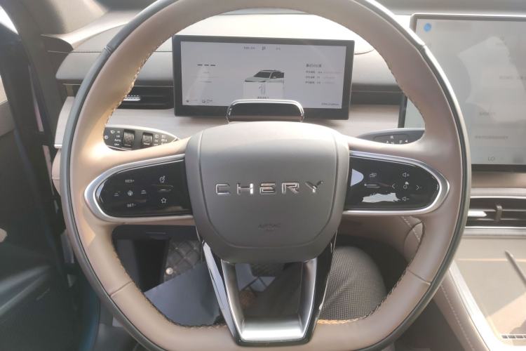 Used Chery Tiggo 8 PLUS C-DM 2025 1.5T 116 km Prestige Version 5 Seats
