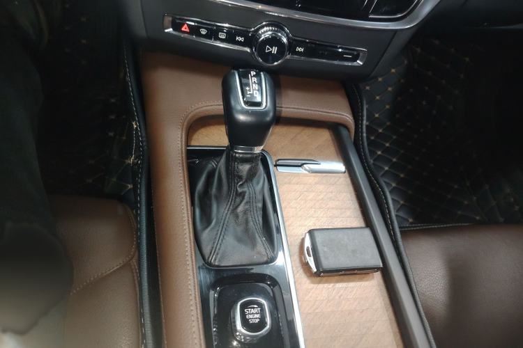 Used Volvo S90 2019 T5 Zhiyi Edition
