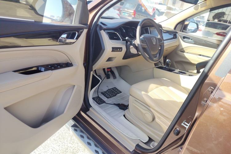 Used Baojun 730 2016 1.5L Manual Comfort Version 7 Seats China V Emission Standard