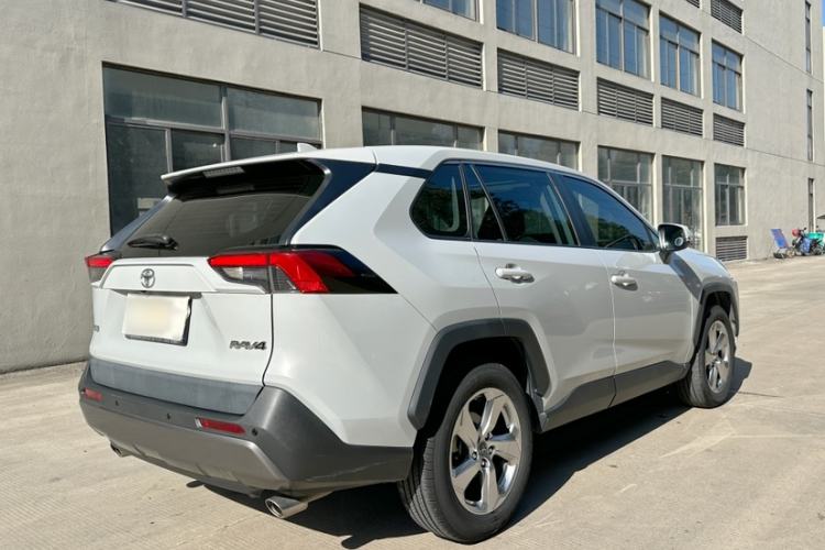 Used Toyota RAV4 2020 2.0L CVT Two-Wheel Drive Fashion Edition
