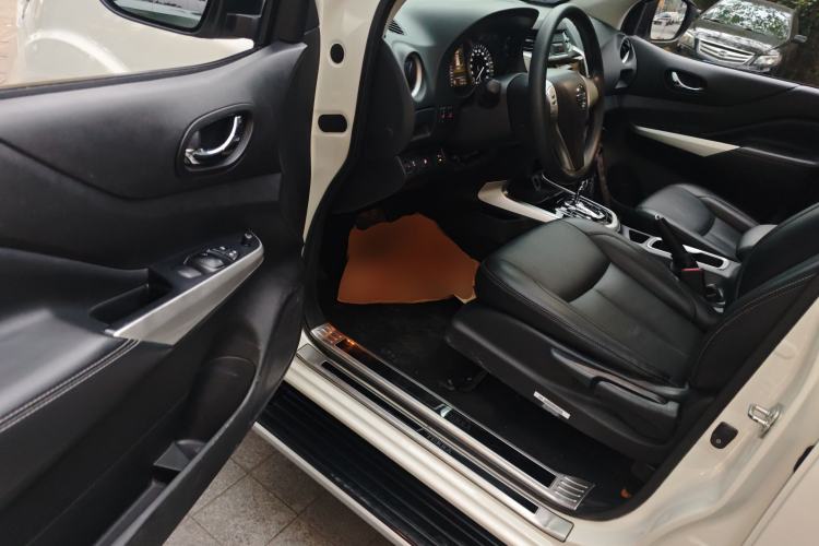 Used Nissan Terra 2020 2.5L XL Upper Automatic Two-Wheel Drive Luxury Edition
