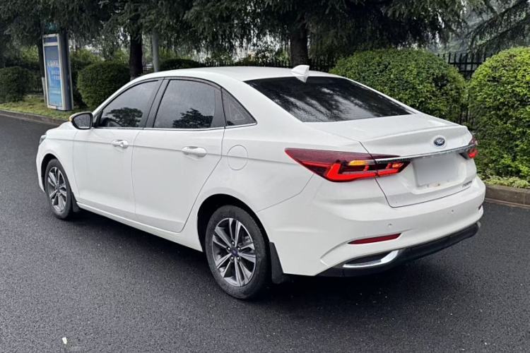 Used Ford Escort 2021 1.5L Automatic Diamond Edition
