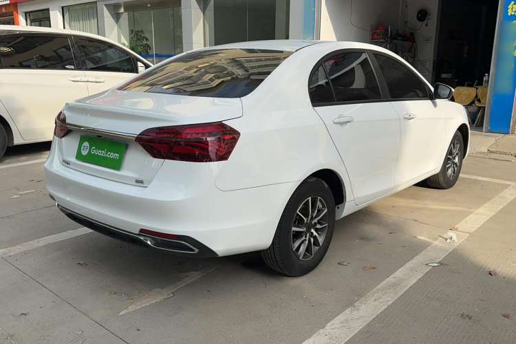 Used Geely Auto Emgrand 2019 Leading Edition 1.5L CVT Luxury Model China VI Standard
