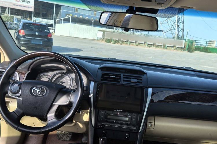 Used Toyota Camry 2015 2.0G Premier Edition
