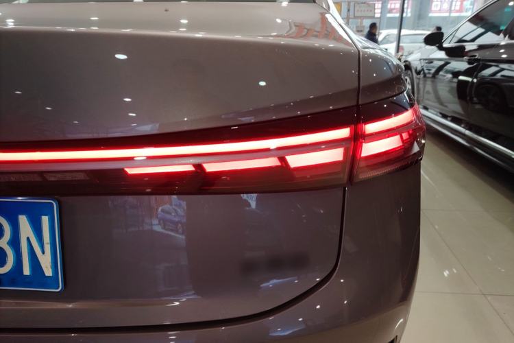 Used Volkswagen Passat 2025 Pro 380TSI Starry Dragon Luxury Edition