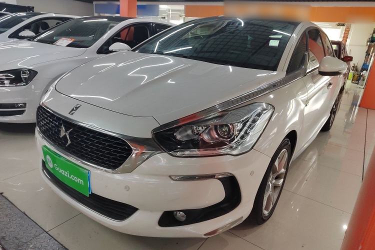 Used DS 5 2015 1.6T Luxury Edition THP160