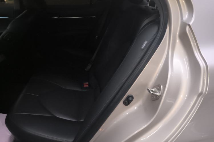 Used Toyota Camry 2019 Dual-Engine 2.5 HG Luxury Edition China VI Standard