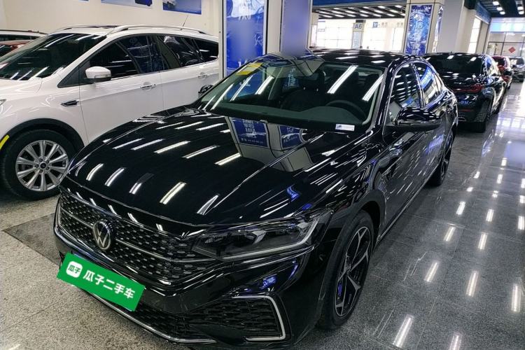 Used Volkswagen Passat 2024 330TSI Starry Elite Edition
