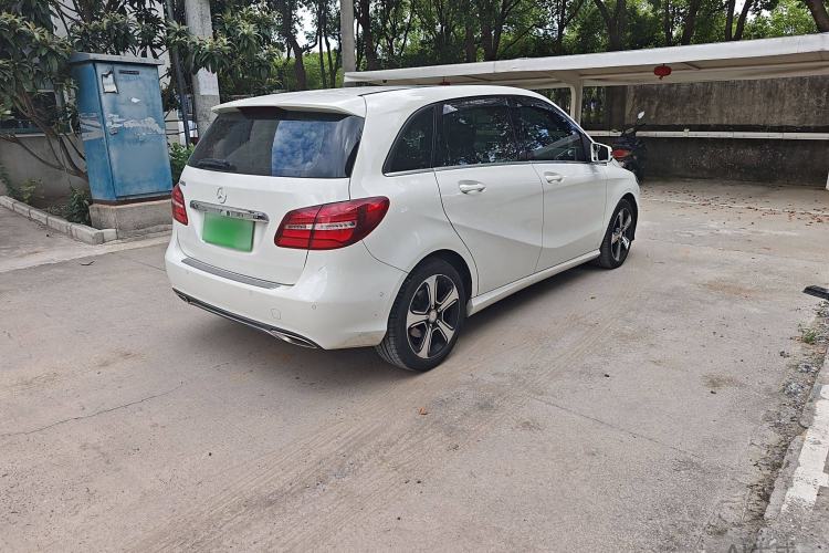 Used Mercedes-Benz B-Class 2015 B 200 Fashion Model
