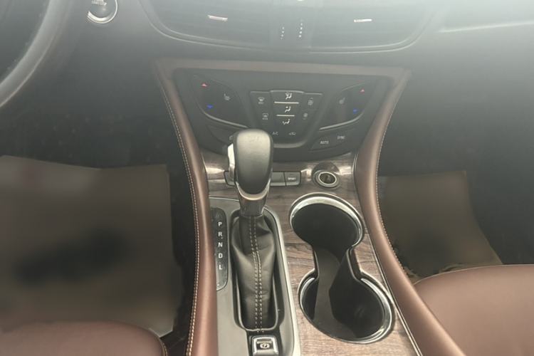 Used Buick Envision 2017 28T Four-Wheel Drive Elite Model
