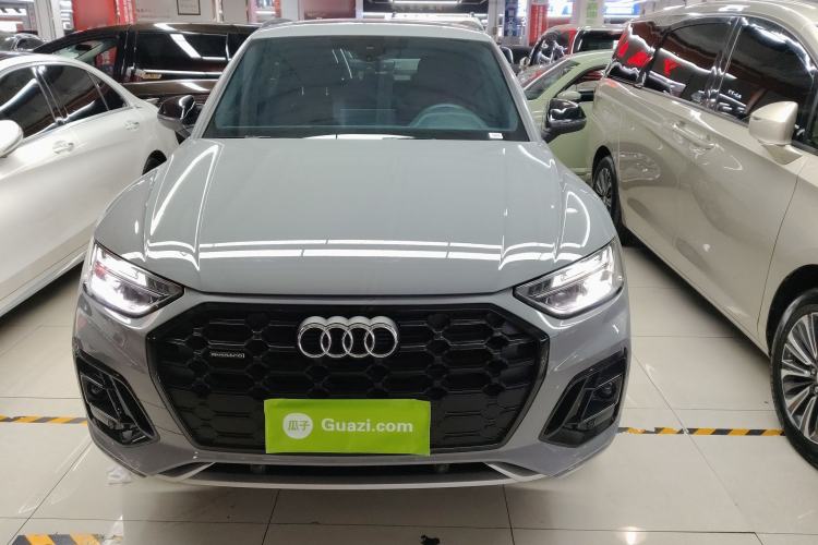 Used Audi Q5L 
