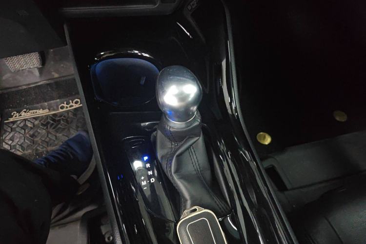 Used Toyota IZOA 2020 2.0L Yichi Version
