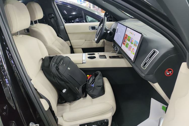 Used Li Auto L7 2023 Air model
