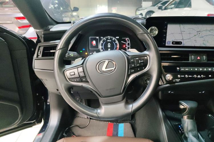 Used Lexus ES 2022 200 Excellence Edition
