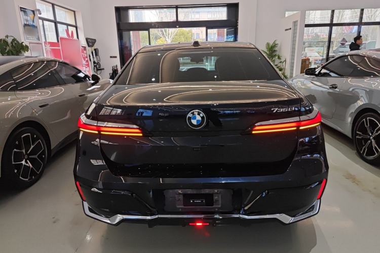 Used BMW 7 Series 2023 735Li M Sport Package
