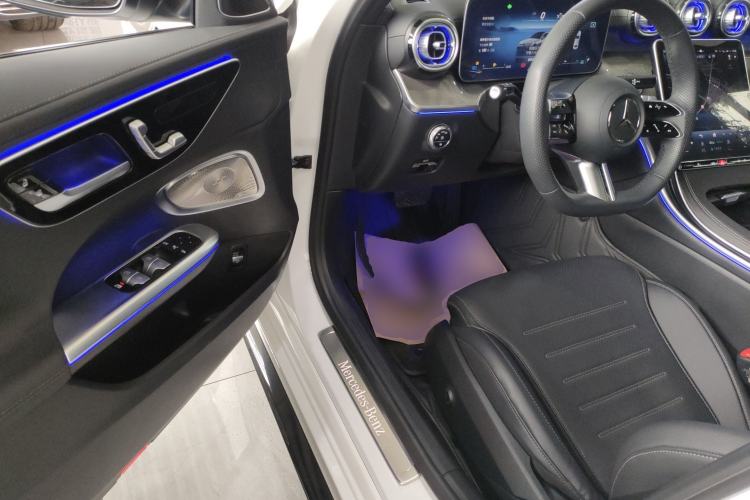 Used Mercedes-Benz C-Class 2024 Facelift C 260 L Night Edition Sport Version
