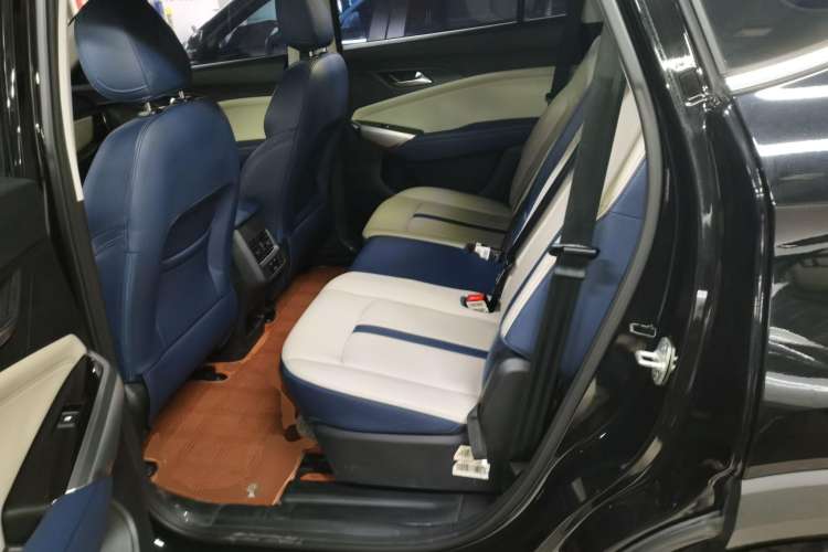 Used SOL X8 2021 300T DCT Leading Smart Connectivity Version 7 Seats
