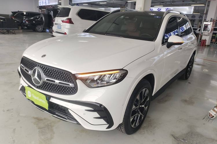 Used Mercedes-Benz GLC 2023 Facelift GLC 260 L 4MATIC Luxury Version 5 Seats