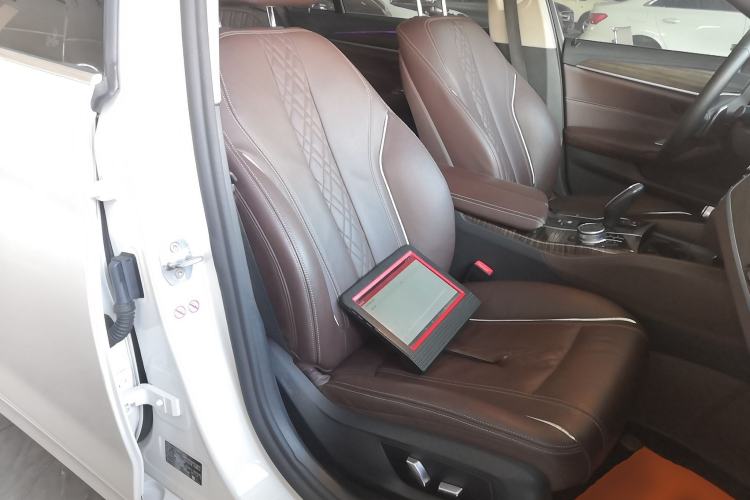 Used BMW 5 Series 2019 Facelifted 530Li Leading Edition Luxury Package