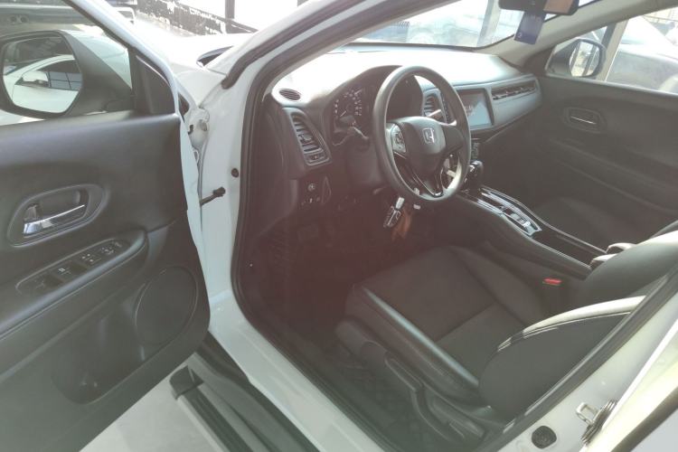 Used Honda Vezel 2020 1.5L CVT Pioneer Edition
