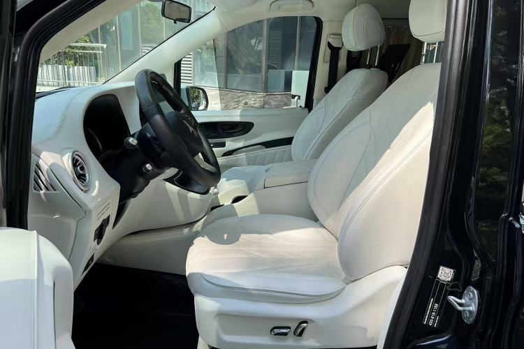 Used Mercedes-Benz Vito 2021 2.0T Elite Version 7 Seats
