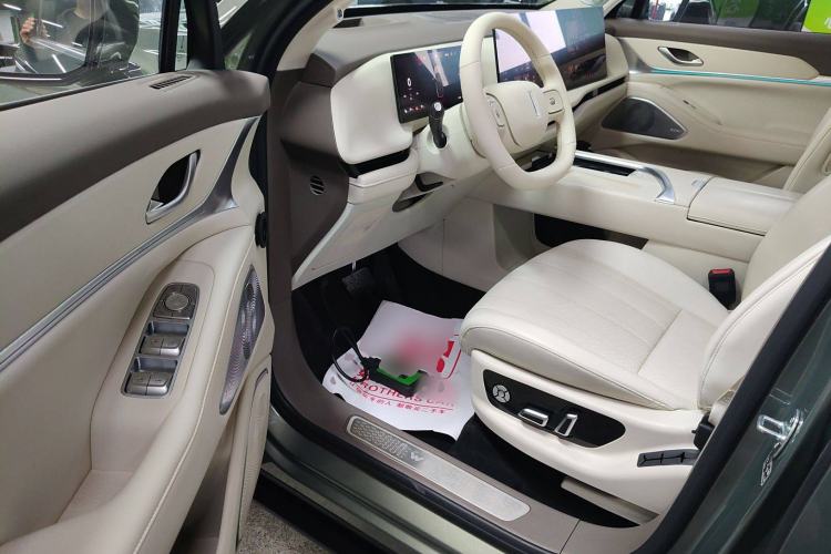 Used Wey Lanshan 2025 Four-Wheel Drive Max
