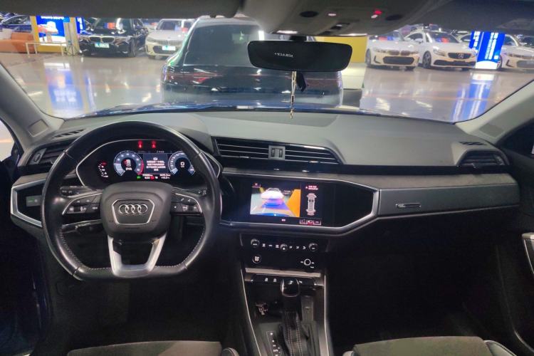 Used Audi Q3 2021 35 TFSI Fashion Dynamic Model