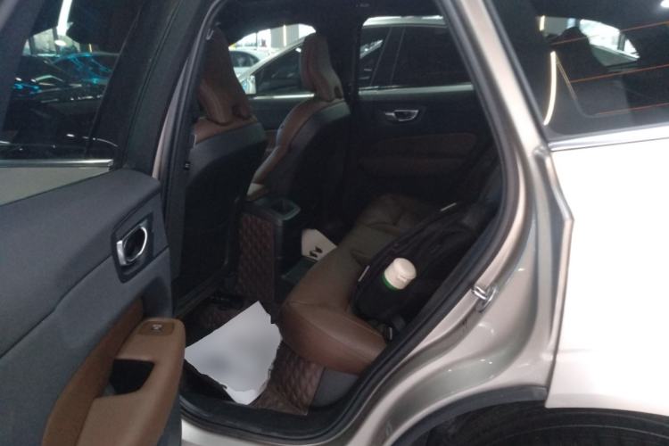 Used Volvo XC60 New Energy 2025 Plug-in Hybrid Long-Range All-Wheel Drive Smart & Luxurious Edition