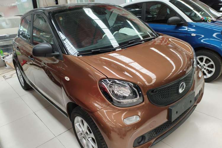 Used  forfour 2016 1.0L 52 kW Dynamic Edition
