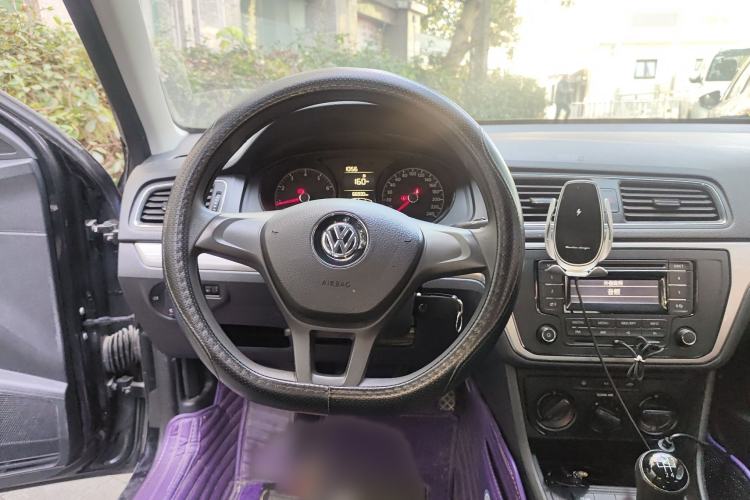 Used Volkswagen Lavida 2015 1.6L Manual Fashion Edition
