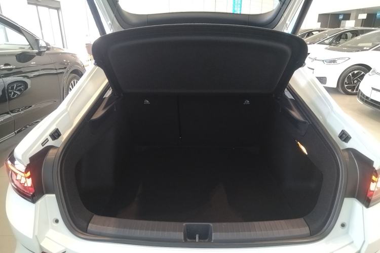 Used Volkswagen Lamando 2025 Lavida L 280TSI DSG Cool & Spicy Edition
