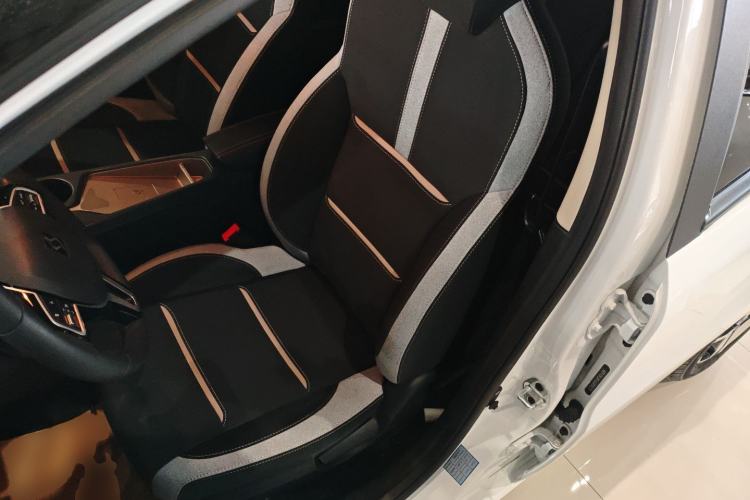 Used SOL E10X 2021 302 km Range Luxury Version 30.2 kWh
