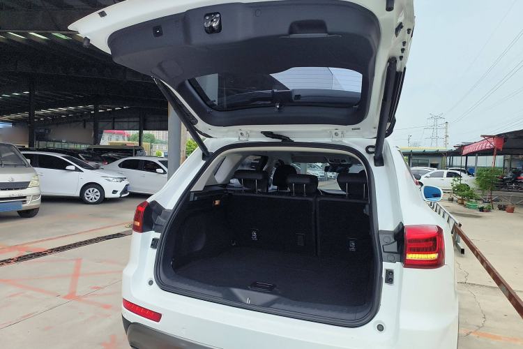 Used Haval H7 2017 Red-Label H7 2.0T Automatic Prestige Model
