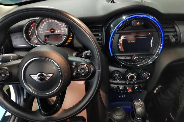 Used MINI MINI 2016 1.5T COOPER
