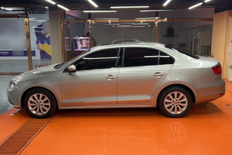 Used Volkswagen Sagitar 2015 1.6L Automatic Comfort Model