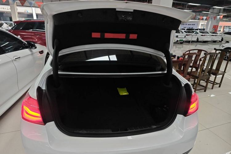 Used BMW 3 Series 2018 320Li Fashion Model
