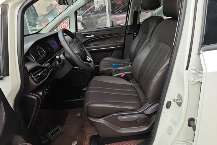 Used GAC Trumpchi M6 2019 270T DCT Luxury Edition (7-seater) China VI
