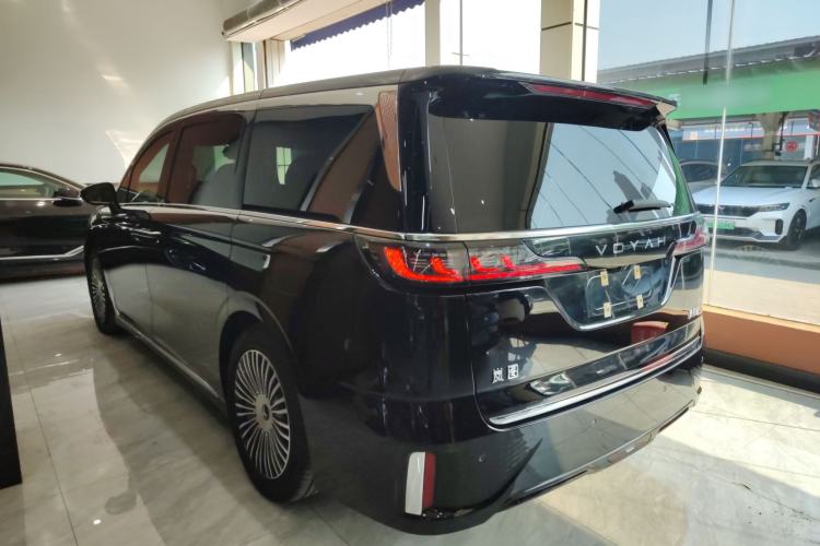 Used VOYAH Dream 2025 PHEV Four-Wheel-Drive Flagship Kunpeng Edition
