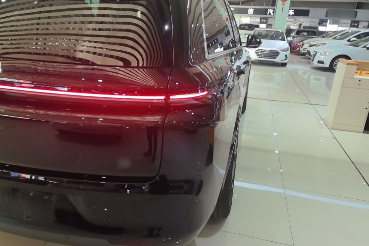 Used Li Auto L8 2025 Max Smart Refresh Edition
